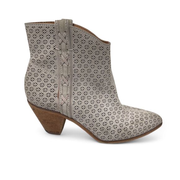 Frye & Co White Maley Perforated Ankle Bootie 7.5 Suede Western Boho Hippy - Picture 3 of 11
